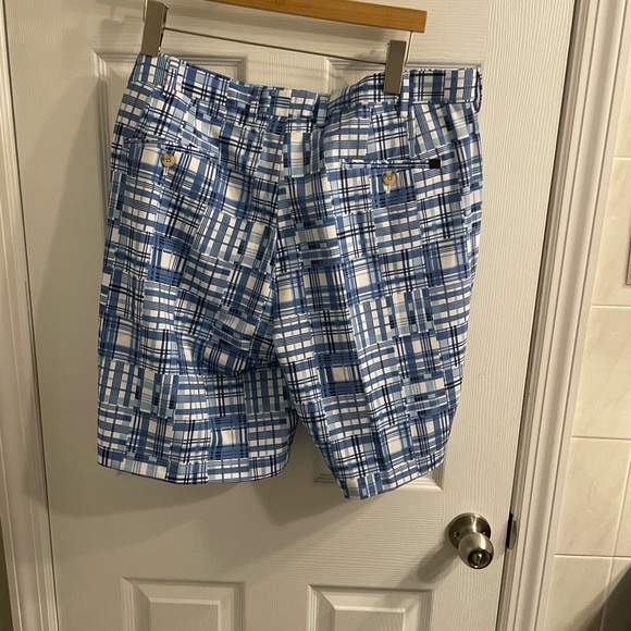 Peter Millar Patterned Shorts inseam 9 Inches NWT - Picture 3 of 5